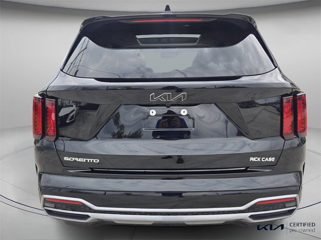 Certified 2023 Kia Sorento EX w/ Panoramic Sunroof Package image 6