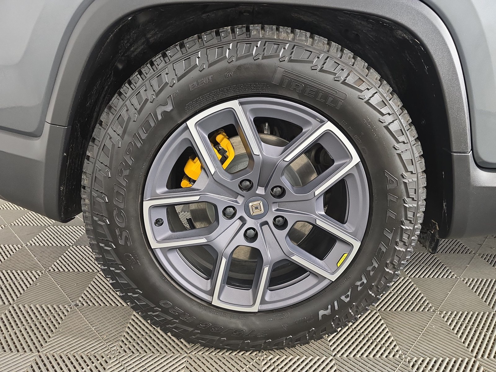 Used 2024 Rivian R1T Adventure Quad AWD/4WD image 12