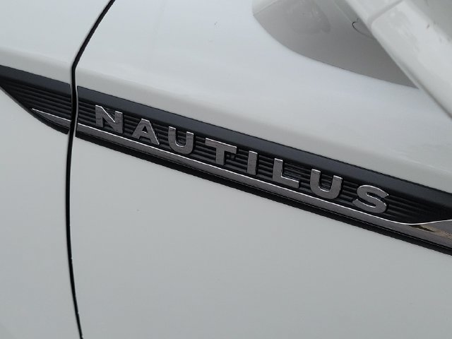 Certified 2022 Lincoln Nautilus Reserve AWD/4WD image 29