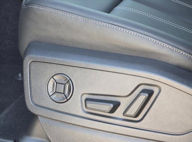 New 2025 Audi Q5 Premium w/ Convenience Package AWD/4WD image 14