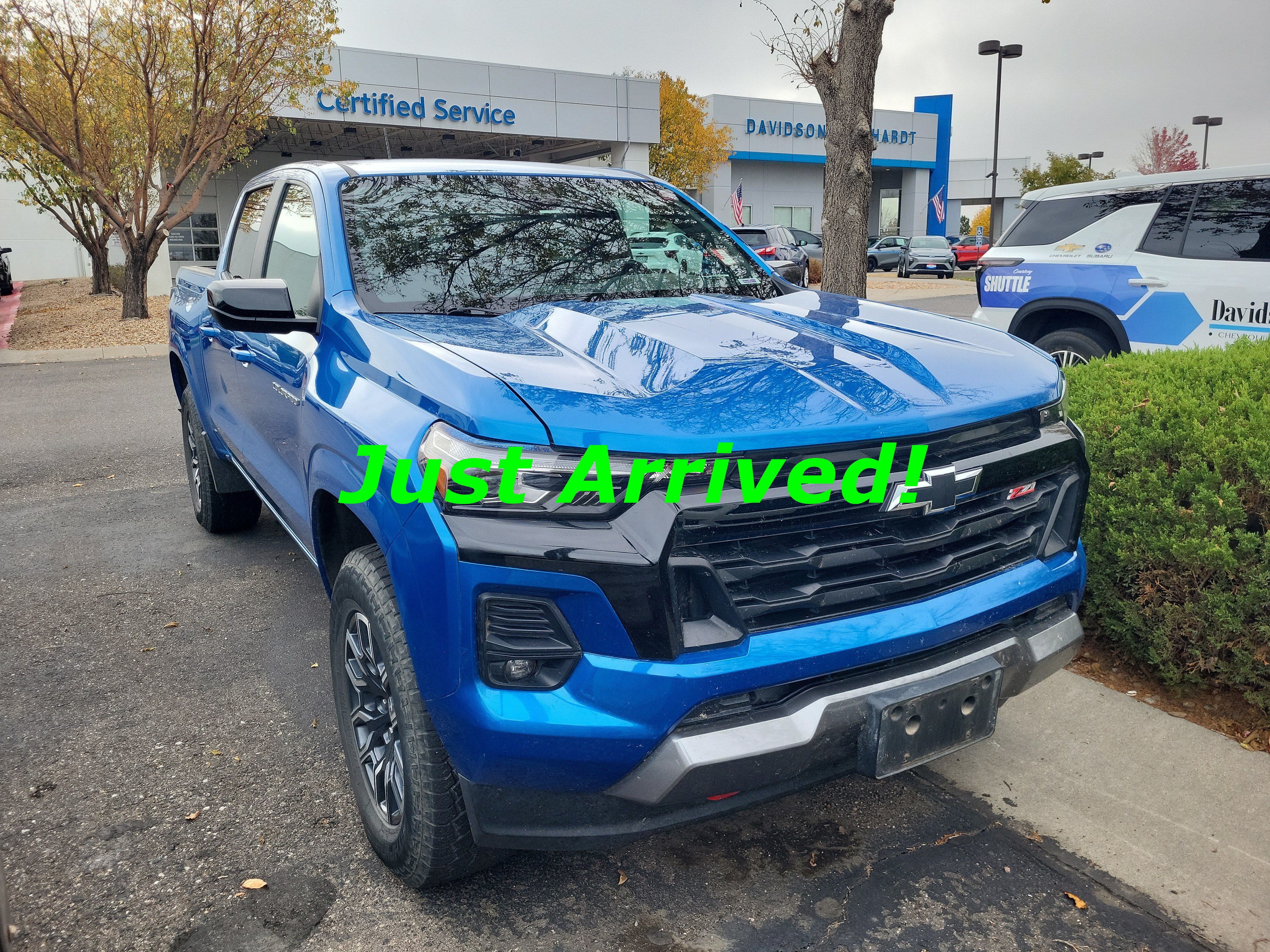 Used 2023 Chevrolet Colorado Z71 w/ Z71 Convenience Package 2 AWD/4WD image 3