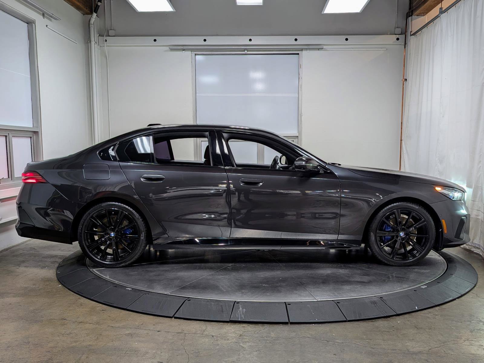 Used 2025 BMW 530i w/ M Sport Package image 10