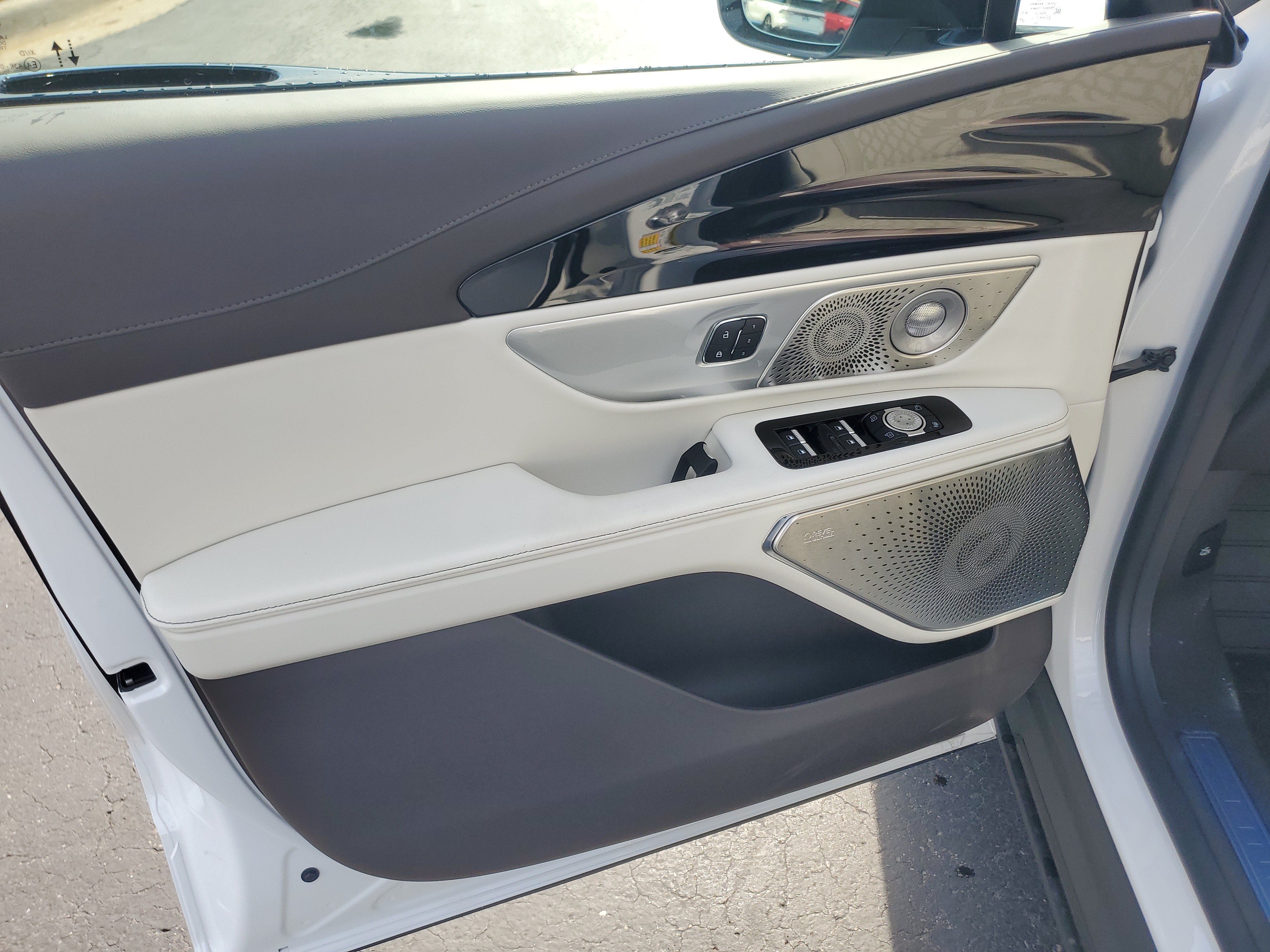 New 2026 Lincoln Nautilus Black Label AWD/4WD image 8