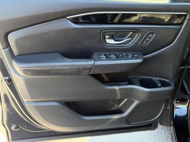 Used 2023 Honda Pilot Touring image 12