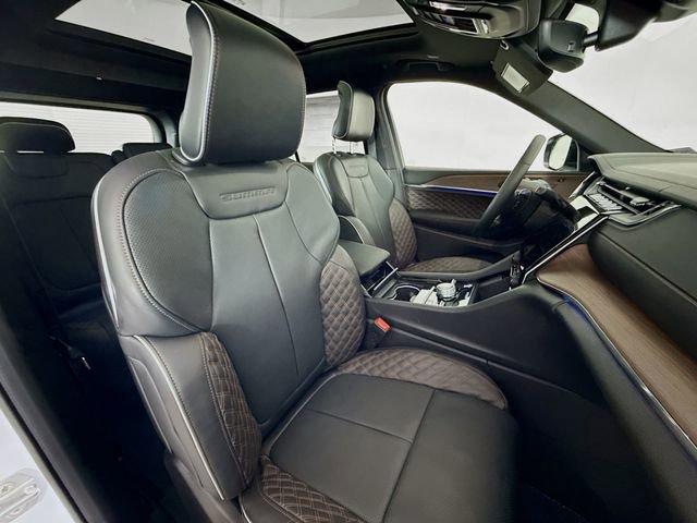 New 2025 Jeep Grand Cherokee Summit w/ Obsidian Package image 29