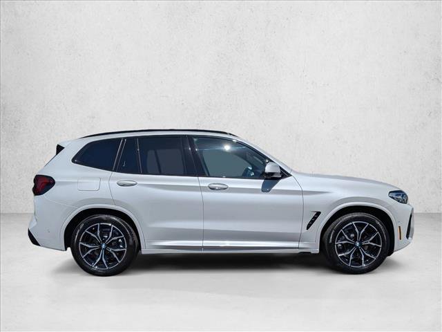 Used 2024 BMW X3 xDrive30i w/ Premium Package AWD/4WD image 4