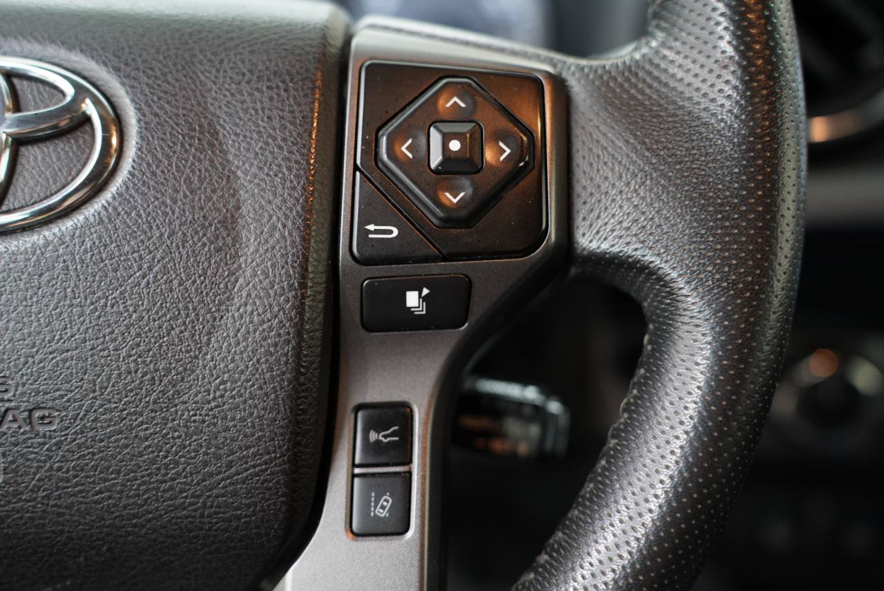 Used 2021 Toyota Tacoma TRD Sport w/ TRD Premium Sport Package AWD/4WD image 16