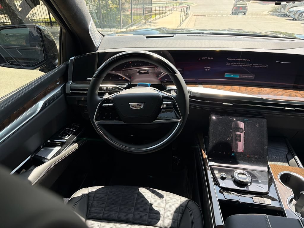 New 2026 Cadillac Escalade ESV Platinum Sport AWD/4WD image 31