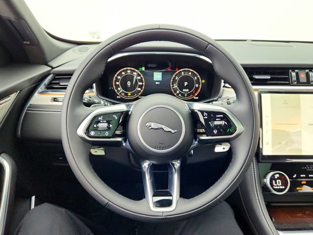 Certified 2025 Jaguar F-PACE R-Dynamic S AWD/4WD image 29