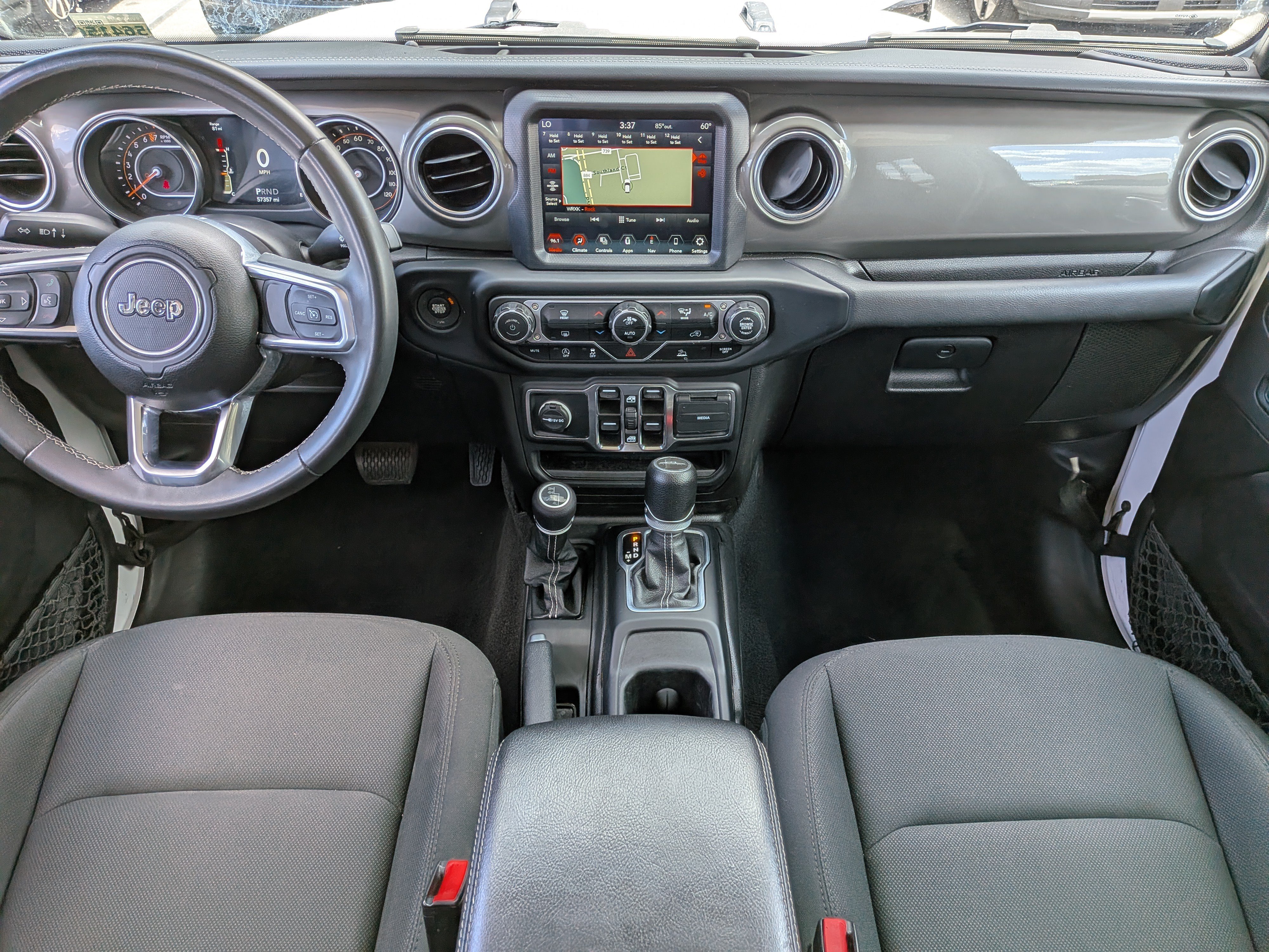 Used 2023 Jeep Gladiator Overland AWD/4WD image 16