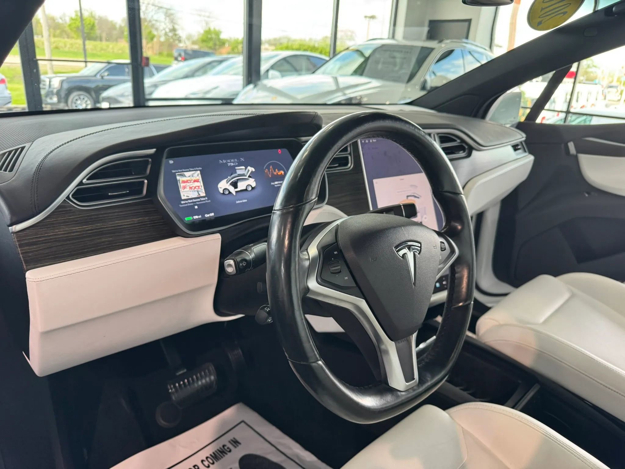 Used 2016 Tesla Model X 75D AWD/4WD image 29