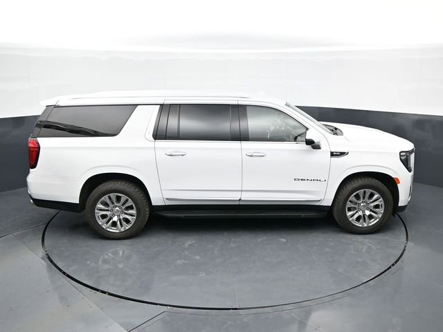 Used 2022 GMC Yukon XL Denali image 29