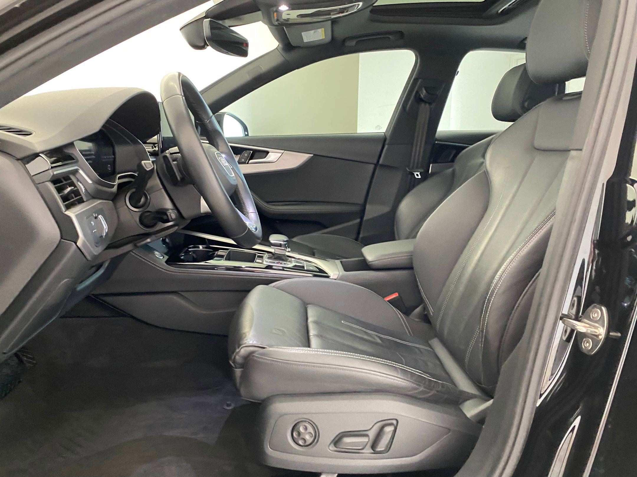 Used 2023 Audi A4 2.0T Premium Plus w/ Premium Plus Package image 4