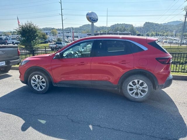 Used 2024 Ford Escape Active AWD/4WD image 16