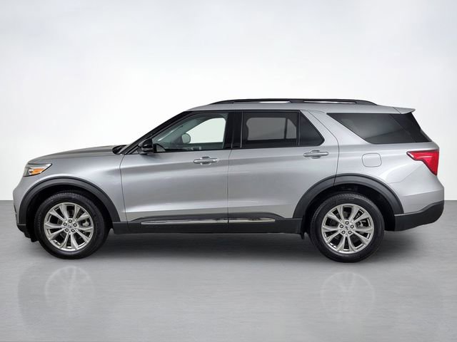 Used 2023 Ford Explorer XLT w/ Equipment Group 202A AWD/4WD image 6