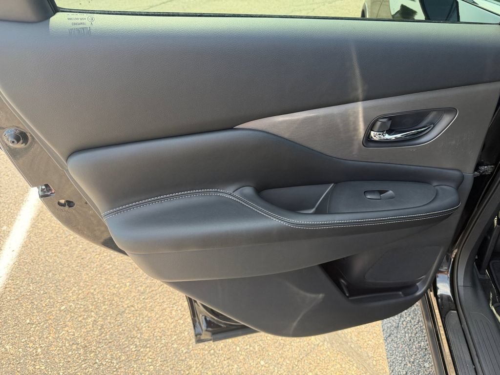 Used 2024 Nissan Murano SV AWD/4WD image 27