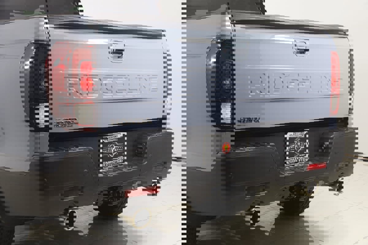 Used 2025 Honda Ridgeline Black Edition image 23