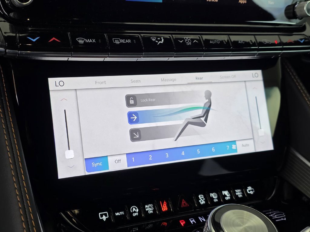 New 2026 Jeep Grand Wagoneer Summit AWD/4WD image 38
