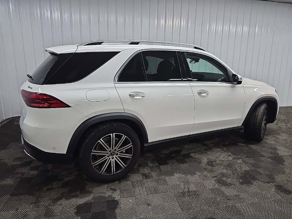 Used 2024 Mercedes-Benz GLE 350 4MATIC w/ 3rd Row Seat Package image 3