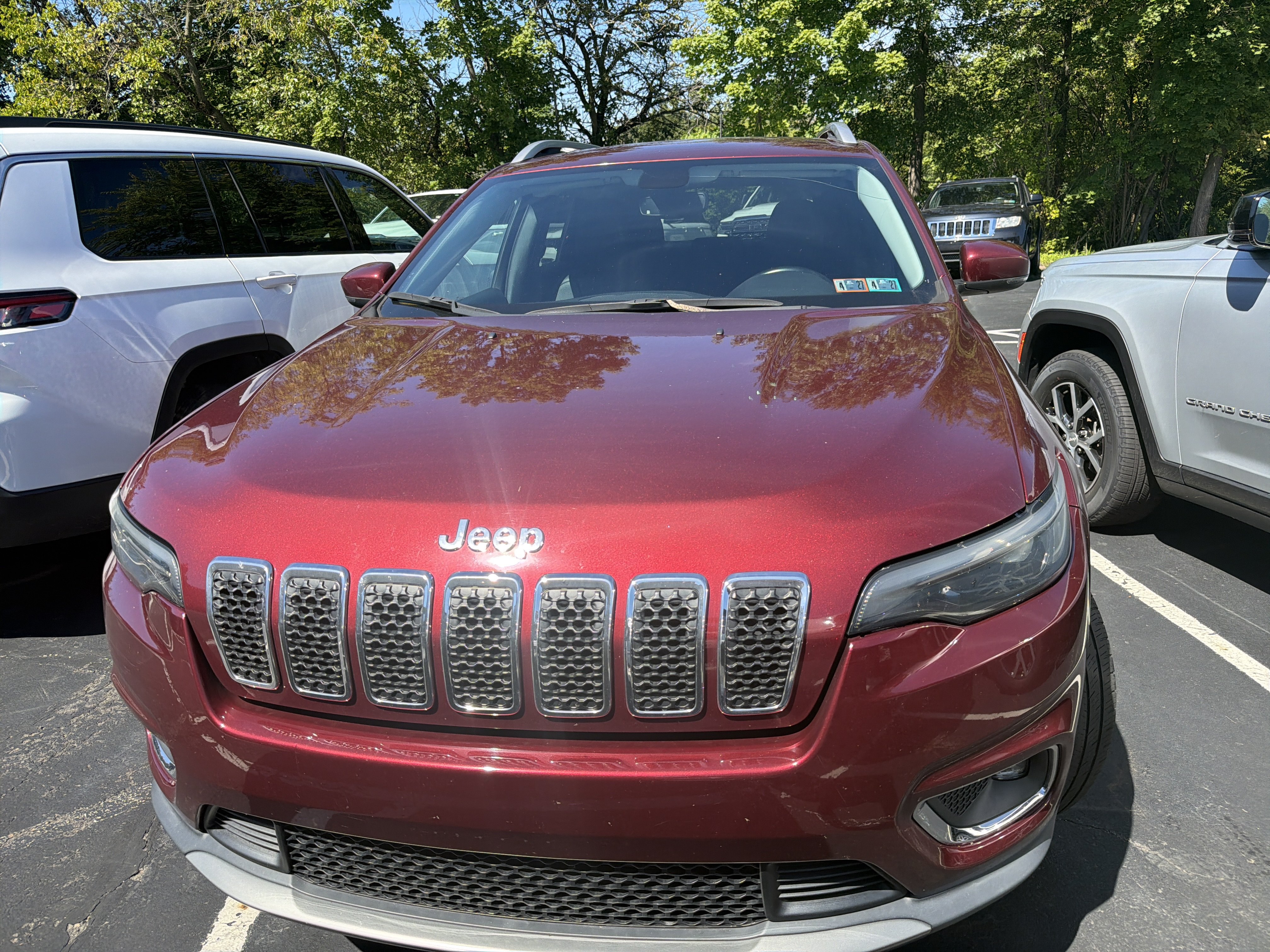 Used 2019 Jeep Cherokee Limited AWD/4WD image 2