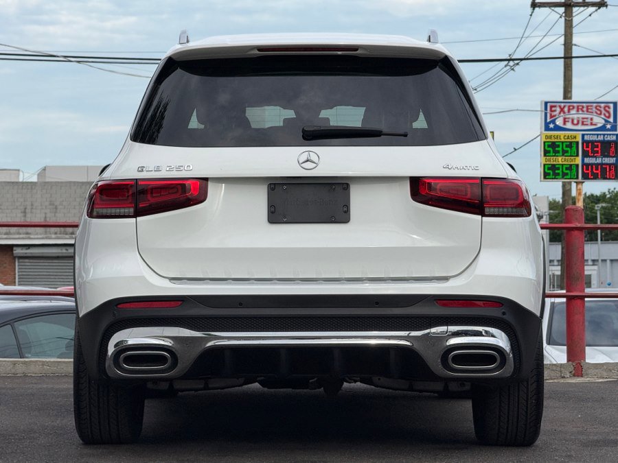 Used 2020 Mercedes-Benz GLB 250 4MATIC image 6