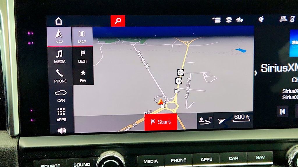 Used 2020 Porsche Macan AWD with Premium Package Plus image 20