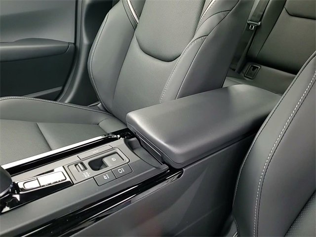 Used 2026 Toyota Prius XLE image 20