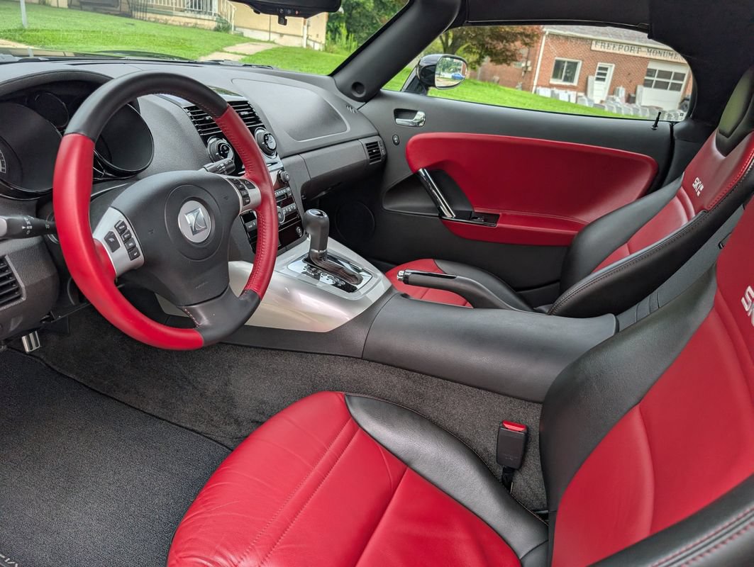 Used 2009 Saturn Sky Red Line RWD image 34