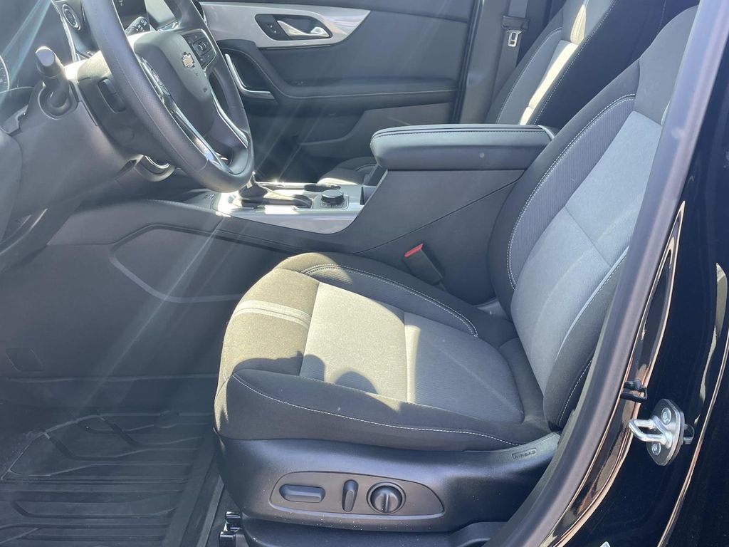 New 2026 Chevrolet Blazer LT w/ Convenience Package FWD image 18