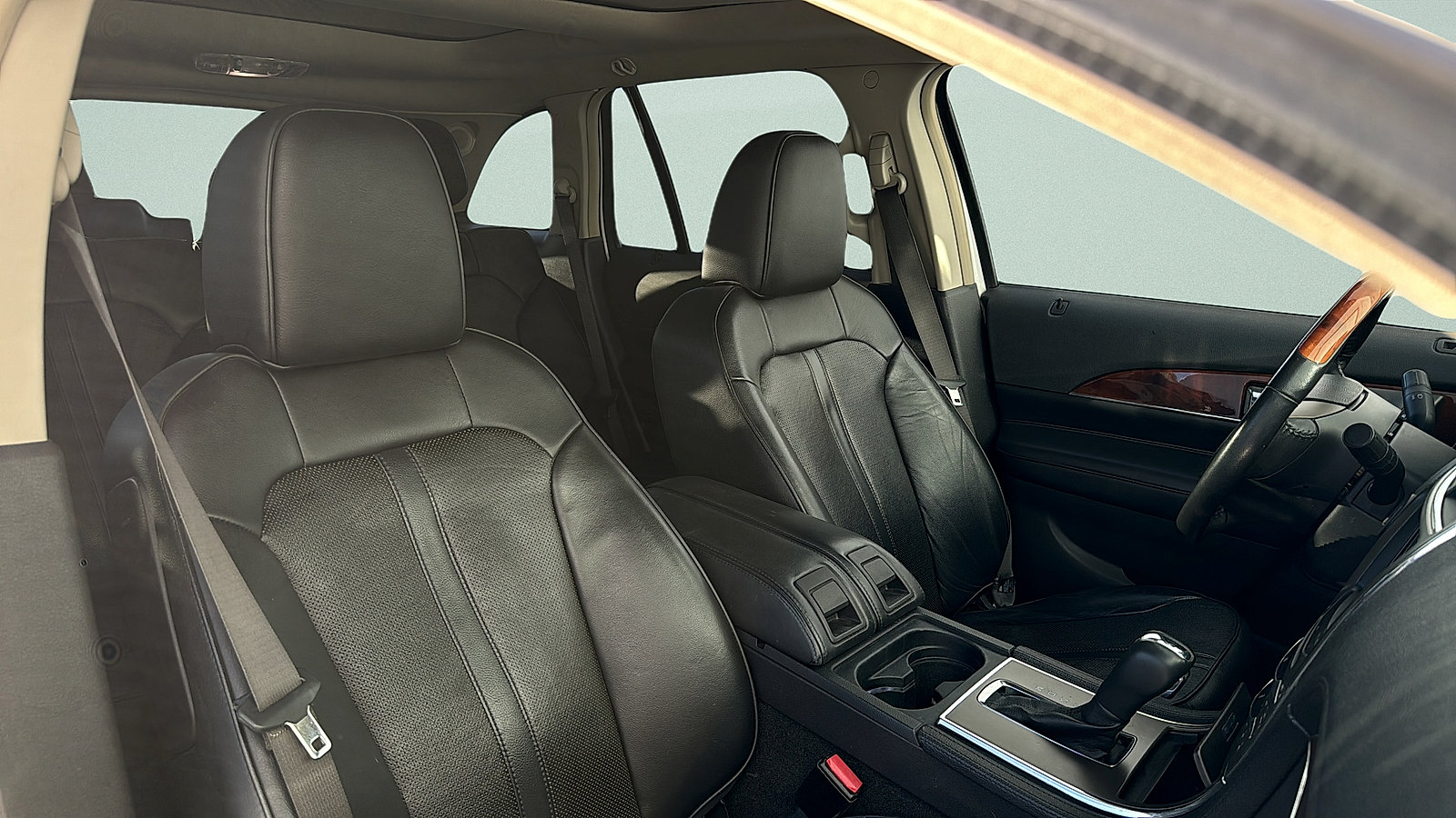 Used 2011 Lincoln MKX AWD w/ 102A Rapid Spec Order Code image 30