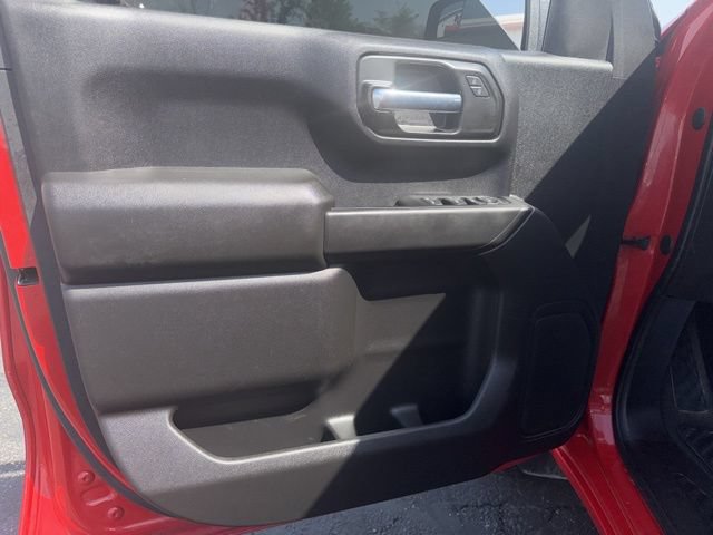 Used 2022 Chevrolet Silverado 1500 Custom w/ LPO, Dark Essentials Package AWD/4WD image 10