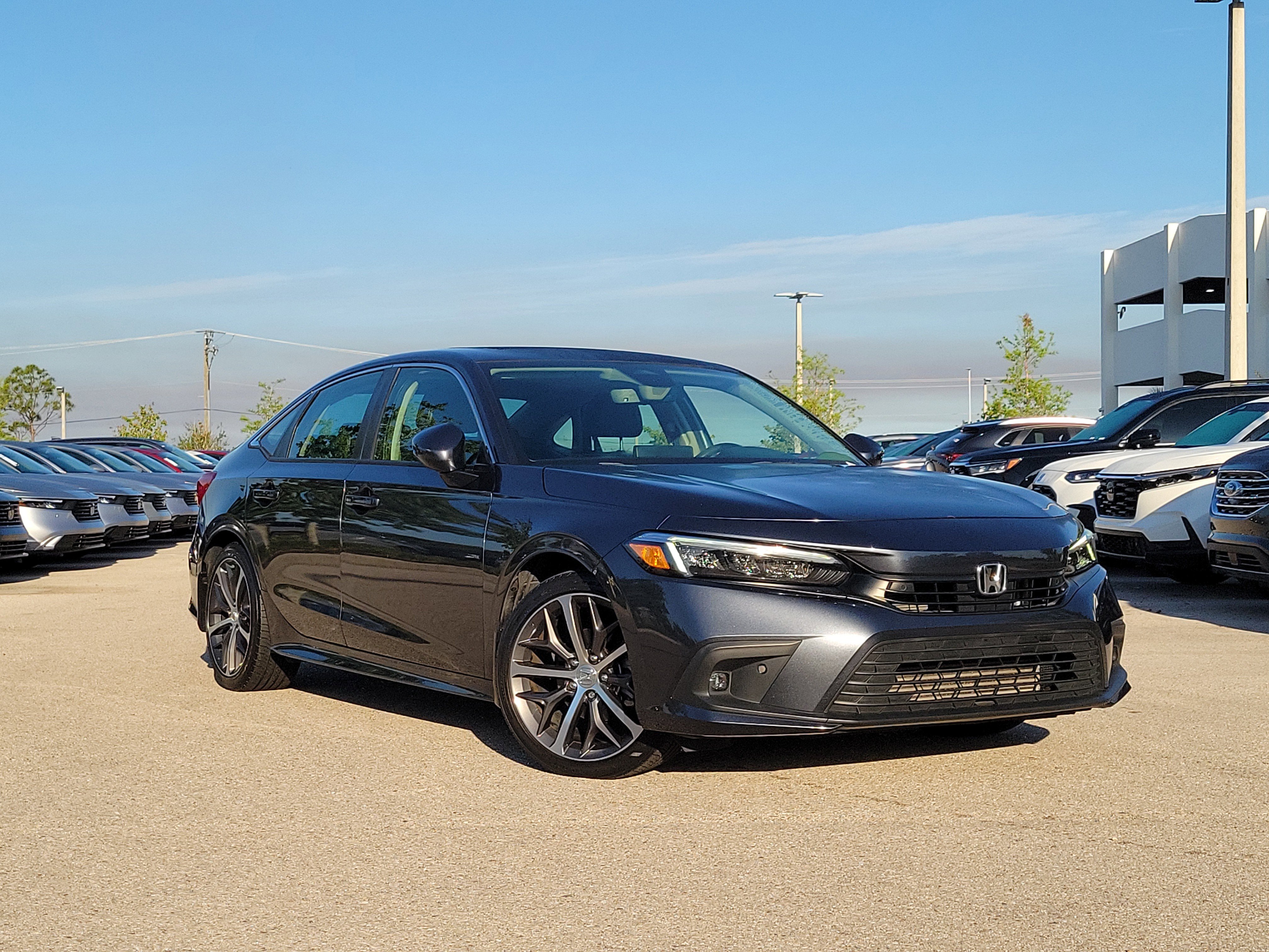Used 2023 Honda Civic Touring image 32