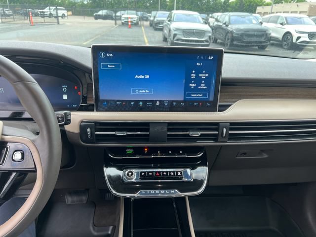 Certified 2024 Lincoln Corsair Reserve w/ Equipment Group 201A AWD/4WD image 22