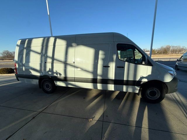 New 2025 Mercedes-Benz Sprinter 2500 image 4