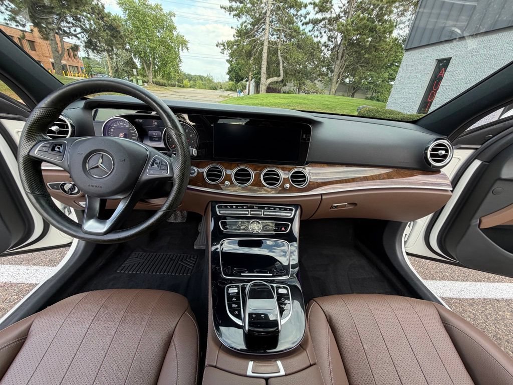 Used 2017 Mercedes-Benz E 300 4MATIC image 41