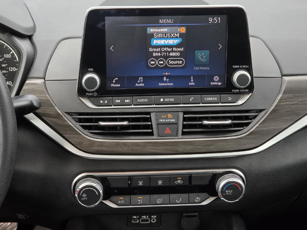 Used 2025 Nissan Altima 2.5 SV FWD image 24