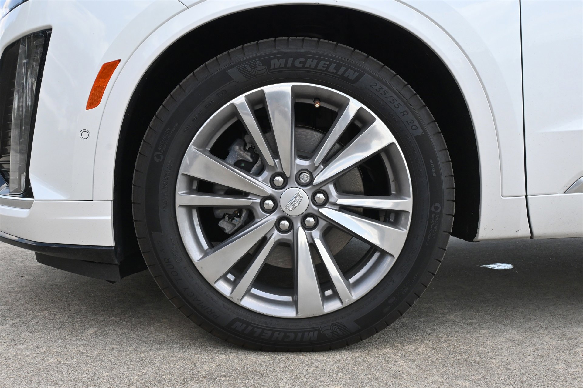 New 2025 Cadillac XT6 Premium Luxury w/ Technology Package image 31