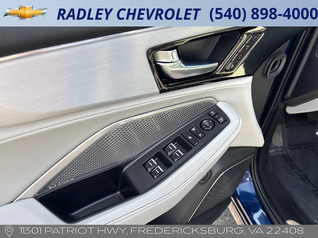 Used 2024 Acura MDX SH-AWD w/ Technology Package image 5