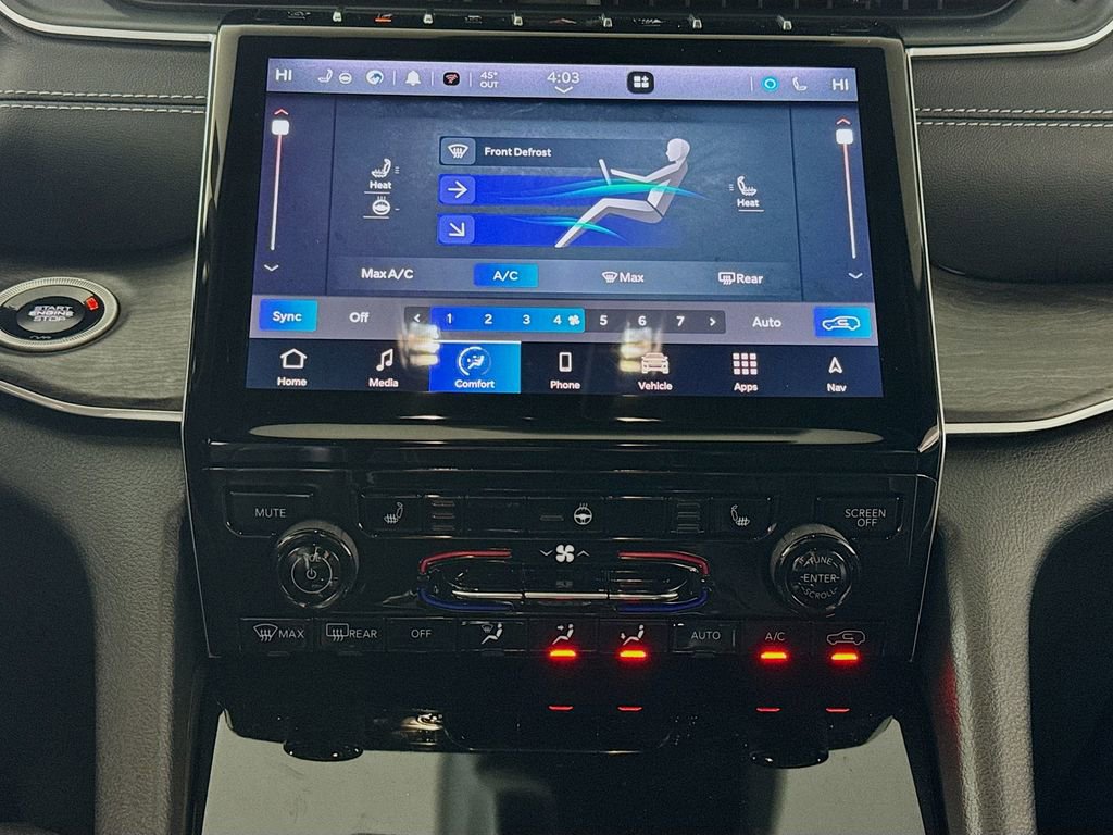 Used 2024 Jeep Grand Cherokee Limited w/ Black Appearance Package image 16