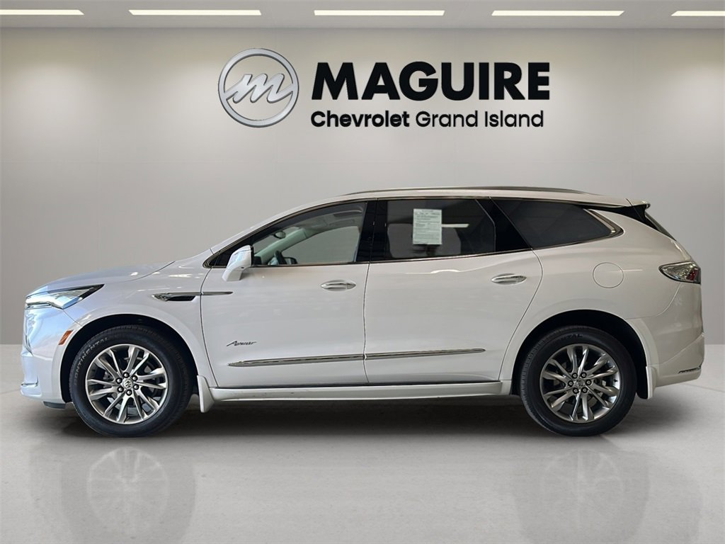 Used 2023 Buick Enclave Avenir w/ Avenir Technology Package image 24