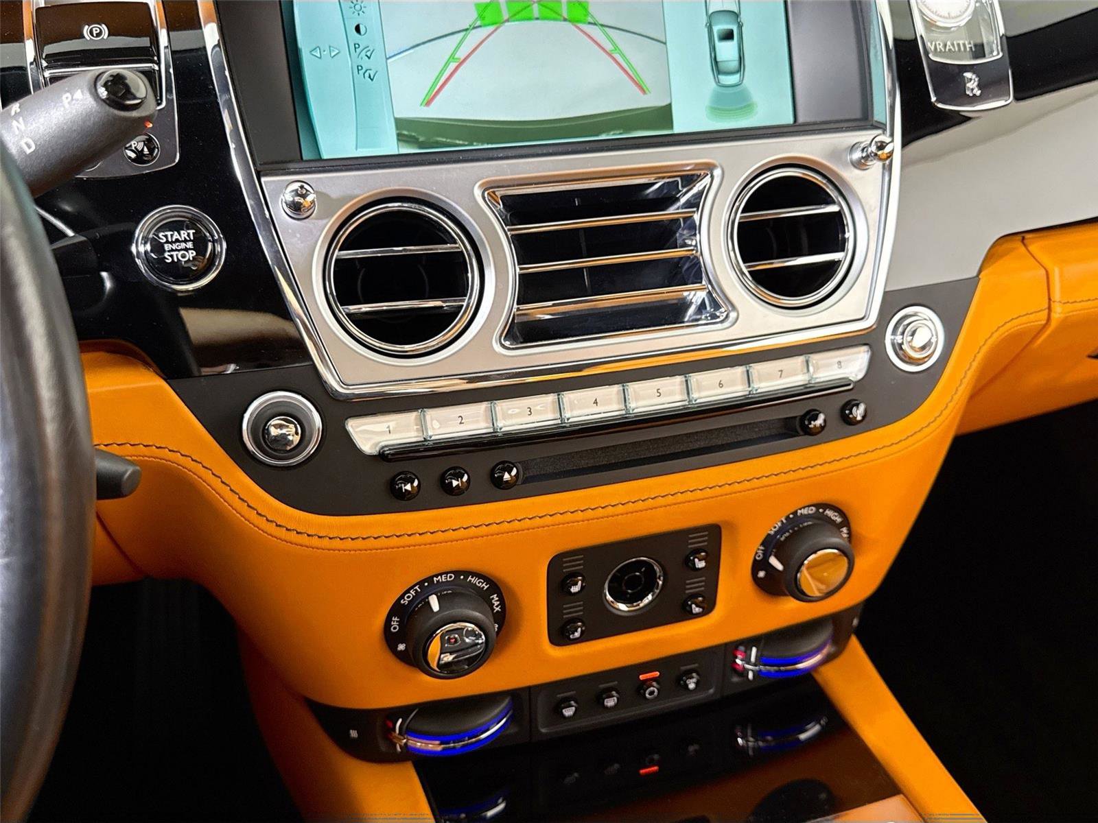 Used 2017 Rolls-Royce Wraith image 22