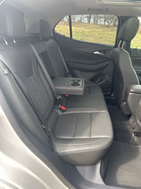 Used 2025 Buick Encore GX Avenir w/ Avenir Technology Package AWD/4WD image 46