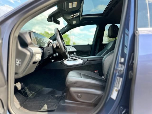 Used 2024 Mercedes-Benz GLE 450e 4MATIC image 11