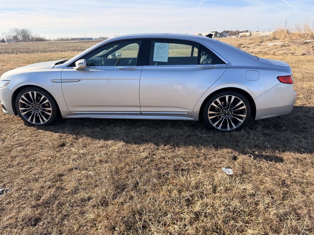 Used 2019 Lincoln Continental Select w/ Continental Climate Package image 8