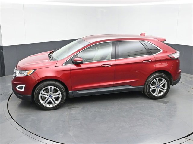 Used 2017 Ford Edge Titanium w/ Technology Package image 36