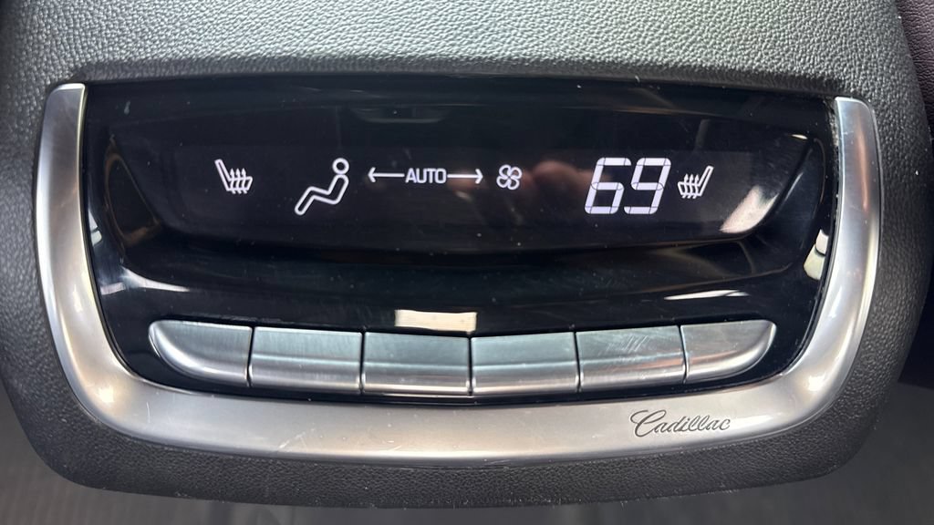 Used 2020 Cadillac XT6 Premium Luxury AWD/4WD image 45
