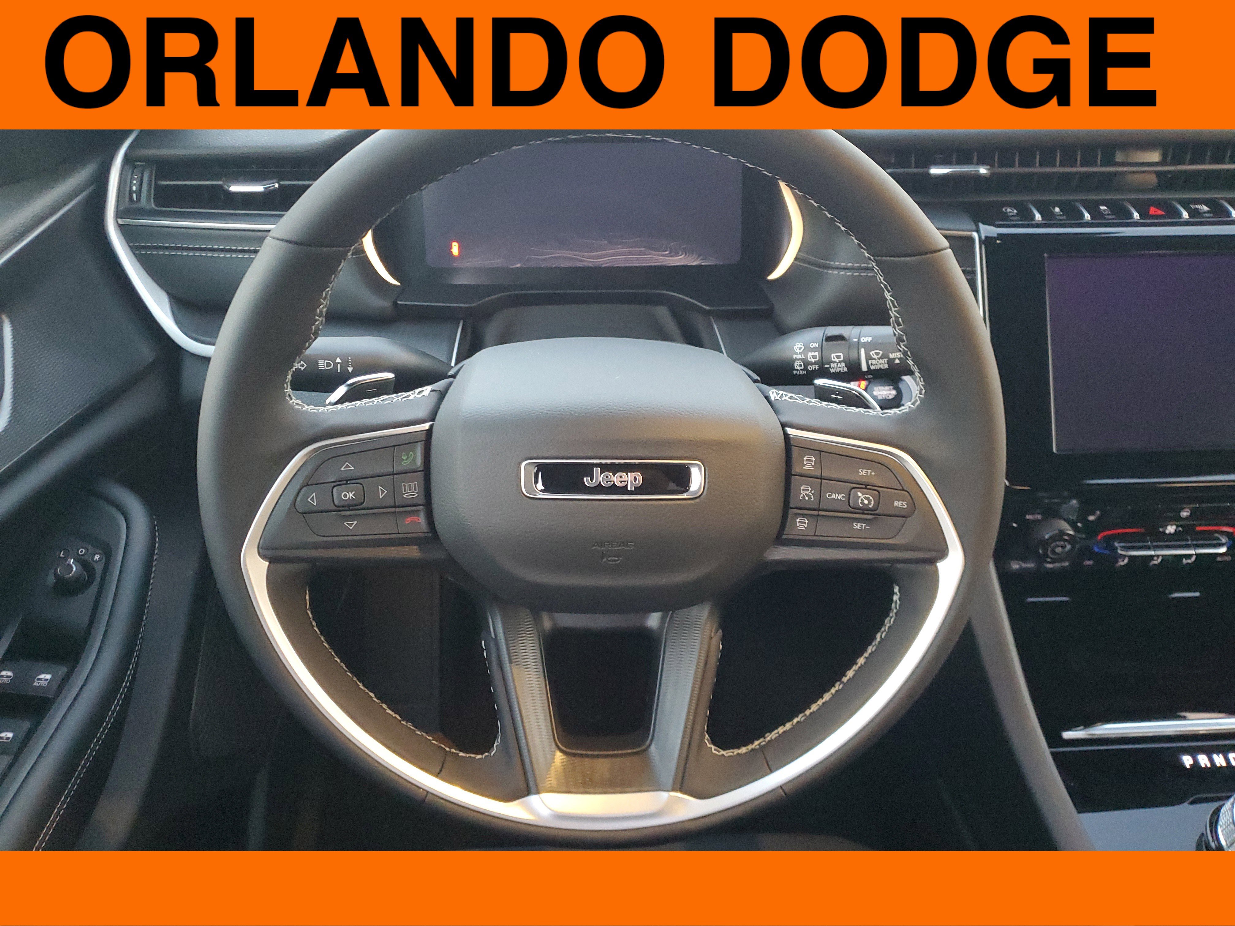 New 2025 Jeep Grand Cherokee Laredo X image 12