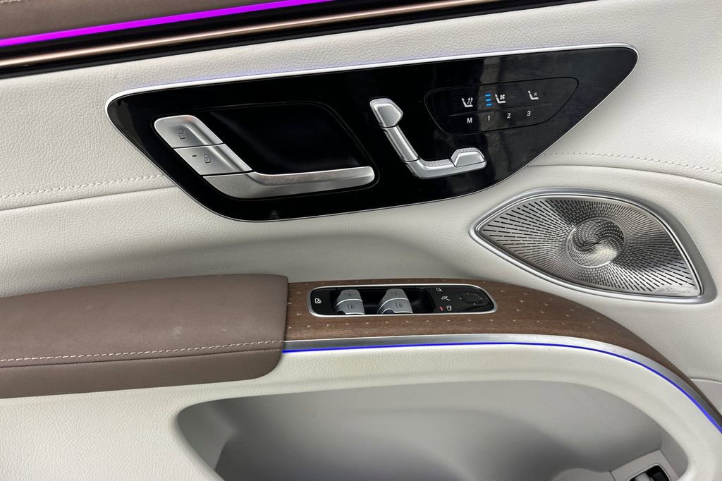 Certified 2023 Mercedes-Benz EQS 580 4MATIC SUV image 11
