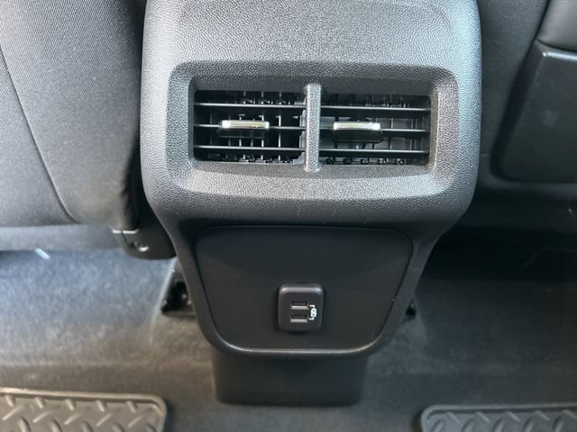 Used 2023 GMC Terrain SLE w/ Elevation Edition FWD image 10