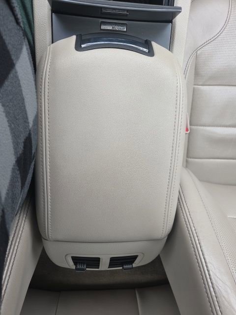 Used 2012 Ford Taurus Limited image 36